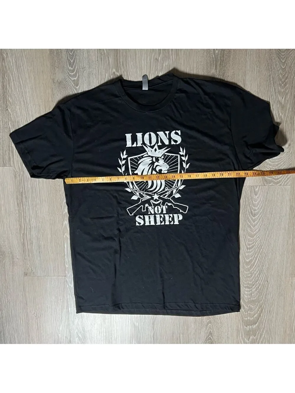 “Lions not sheep” t-shirt Black White Lion Crown Guns AK 47 Rifle Patriot NRA XL